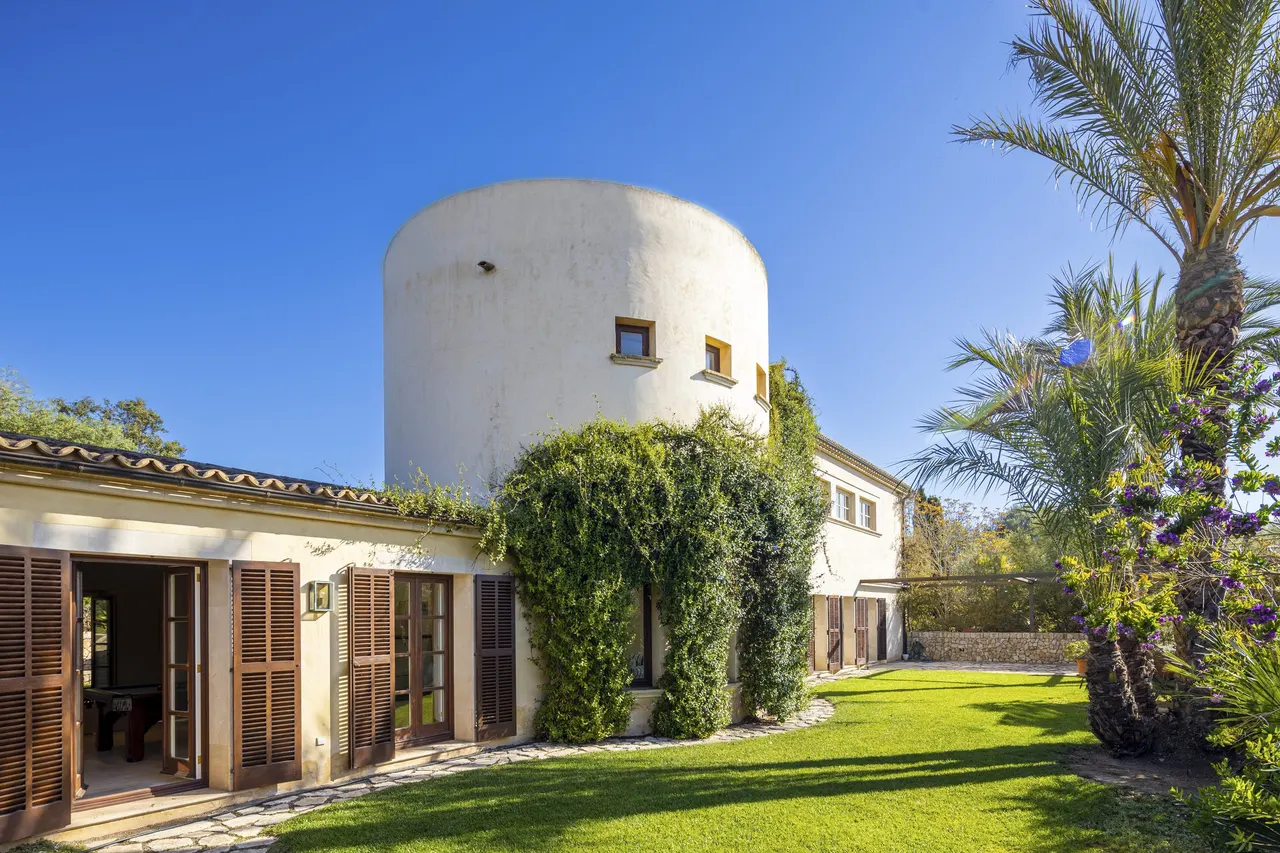 Bodega tower and gardens